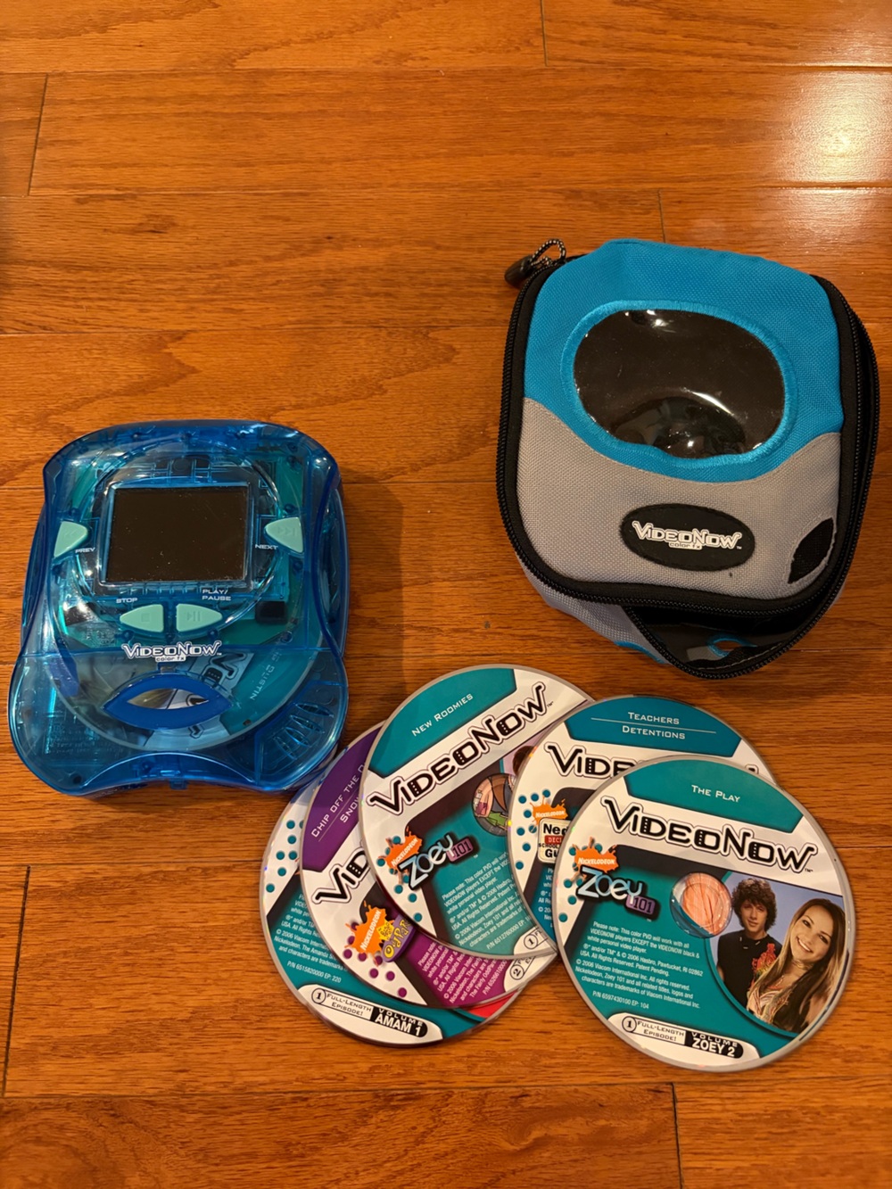 Video now movie player with case!